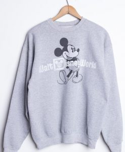 Love the old school Disney Sweatshirt SN01